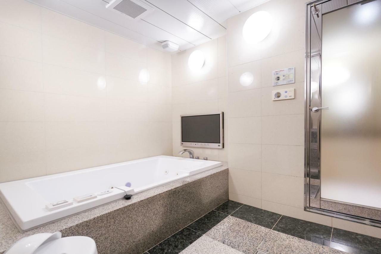 Lucky Sun Hotel Nishinomiya Luaran gambar